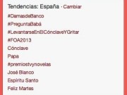 #DamasdeBanco alcanzaba en la mañana del lunes el primer puesto de los Trending Topic (TT) de España en la red social Twitter. Ocurría gracias a la coordinación de medios alternativos con activistas en twitter de España, Cuba y Venezuela principalmente, quienes ya elevaron a TT el hashtag #YoaniYcia el pasado 8 de marzo, irrumpiendo en el evento iRedes donde en ese momento intervenía Yoani Sánchez, quien realiza una gira por doce países.