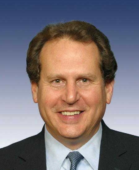 El excongresista Lincoln Díaz-Balart se dedica a reorganizar el grupo mafioso clandestino creado por su padre, La Rosa Blanca.